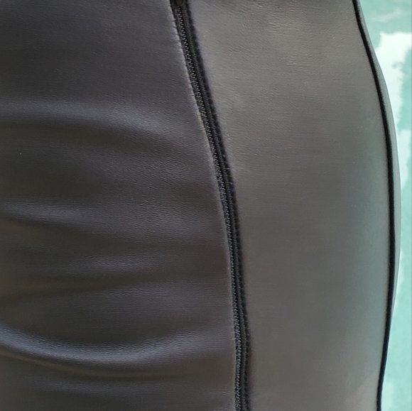 ESCADA BLACK LEATHER BELL BOTTOM PANTS - Picture 5 of 14